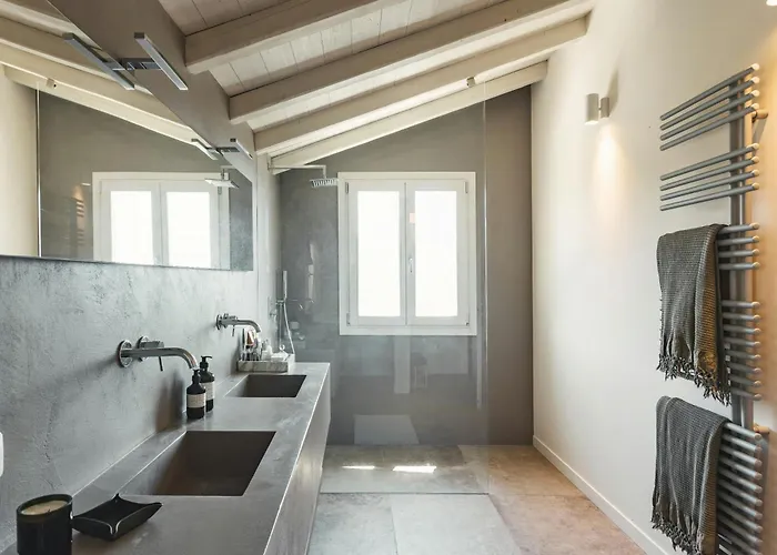 Modern With Sea View In *