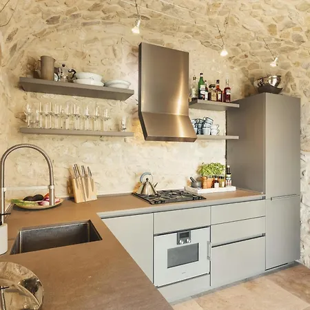 Modern With Sea View In 펜션 Vallebona